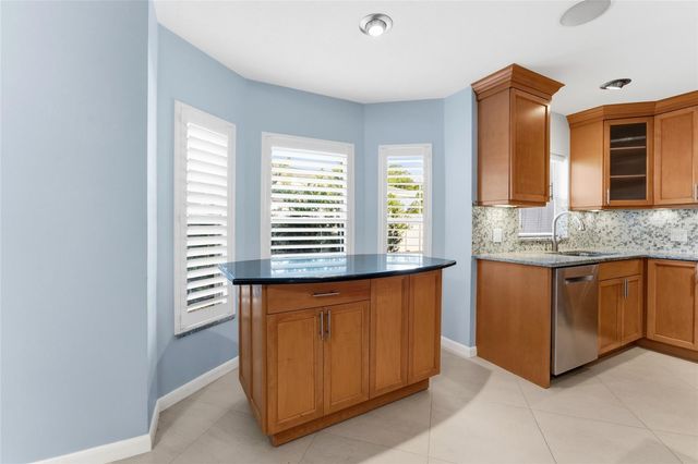 2708 W OSBORNE AVENUE, Tampa, FL 33614