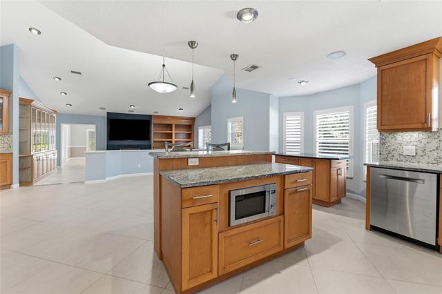 2708 W OSBORNE AVENUE, Tampa, FL 33614