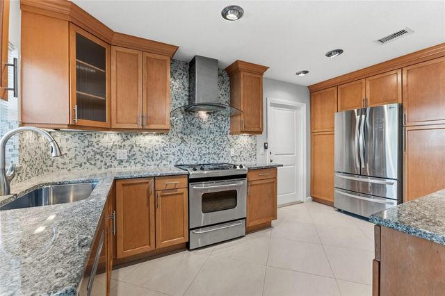 2708 W OSBORNE AVENUE, Tampa, FL 33614
