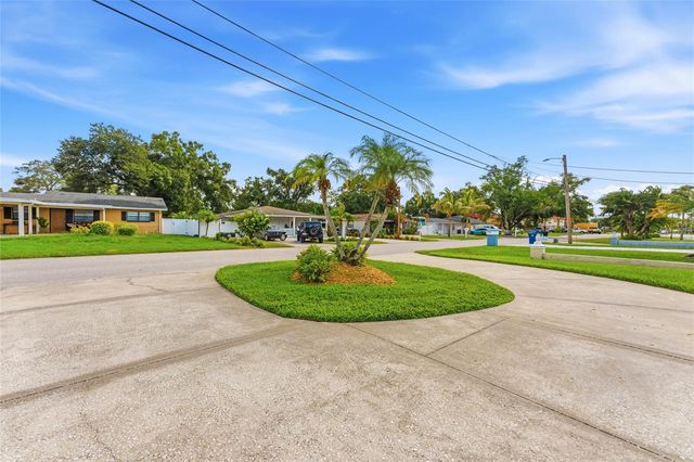 2708 W OSBORNE AVENUE, Tampa, FL 33614