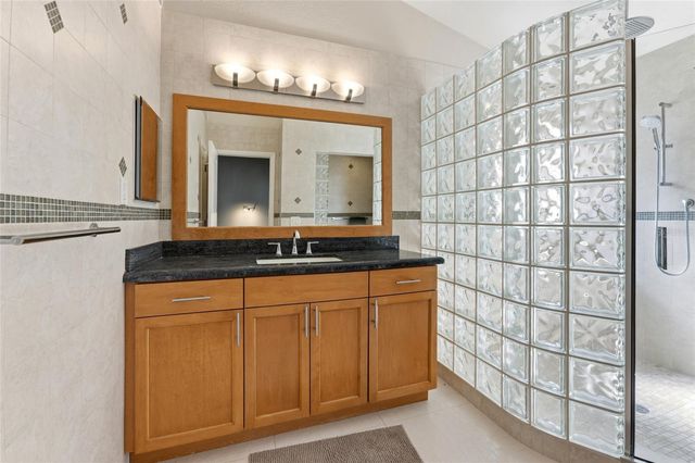 2708 W OSBORNE AVENUE, Tampa, FL 33614