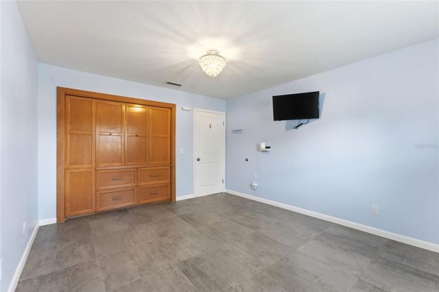 2708 W OSBORNE AVENUE, Tampa, FL 33614