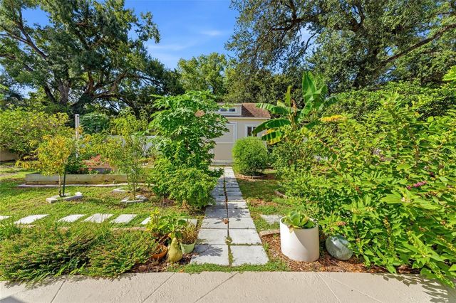 2708 W OSBORNE AVENUE, Tampa, FL 33614