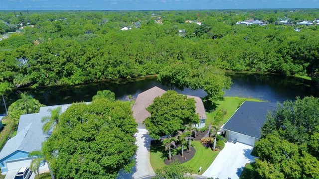 1146 SW Arrowhead Court, Palm City, FL 34990