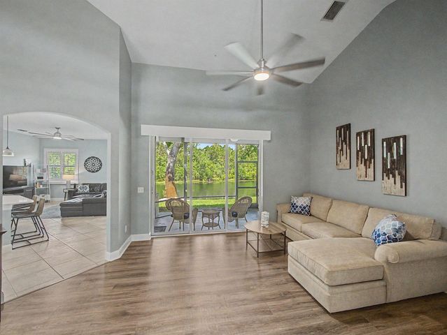 1146 SW Arrowhead Court, Palm City, FL 34990