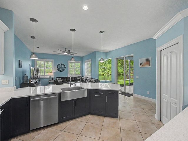 1146 SW Arrowhead Court, Palm City, FL 34990