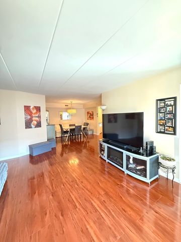9410 Melvina Avenue 2SW, Oak Lawn, IL 60453