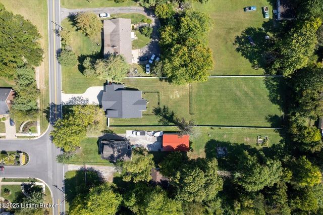 9204 Fairground Rd, Louisville, KY 40291