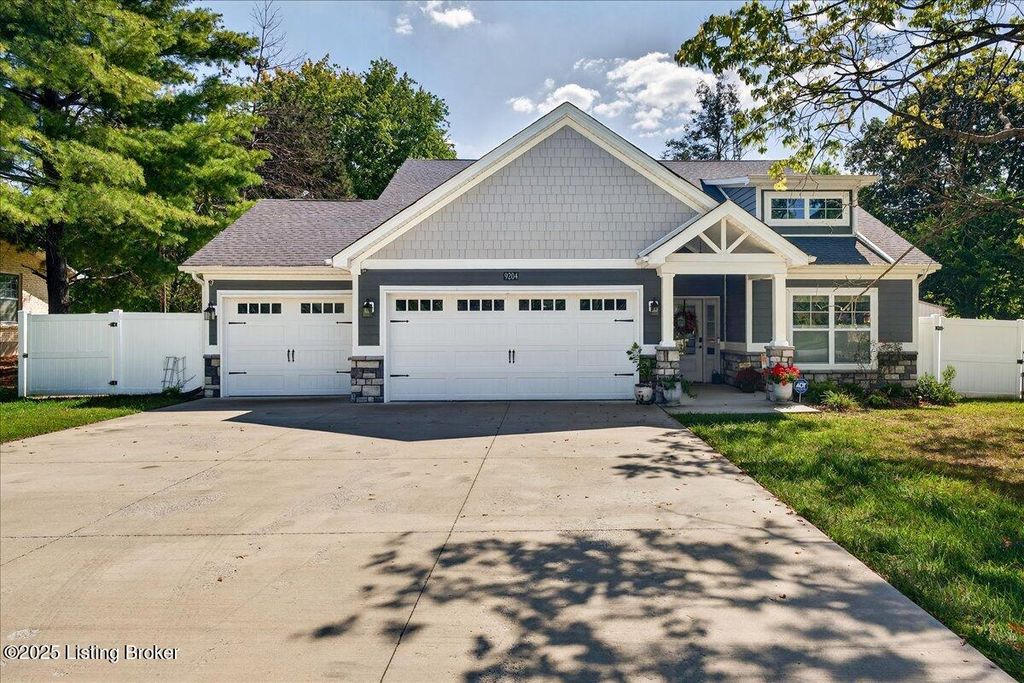 9204 Fairground Rd, Louisville, KY 40291