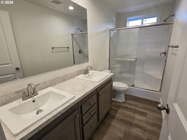 5299 Maple St, Florence, OR 97439