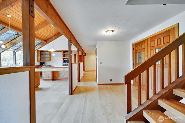 5368 Crystal Springs Drive NE, Bainbridge Island, WA 98110