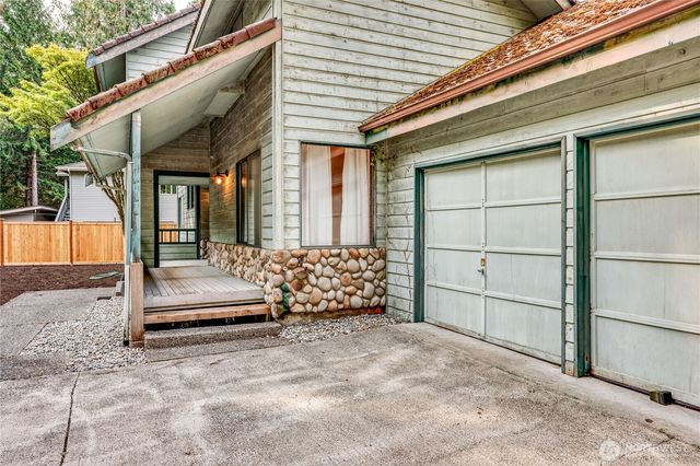 5368 Crystal Springs Drive NE, Bainbridge Island, WA 98110