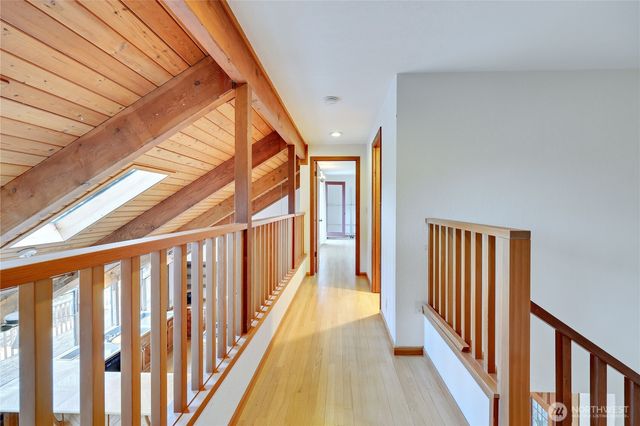5368 Crystal Springs Drive NE, Bainbridge Island, WA 98110