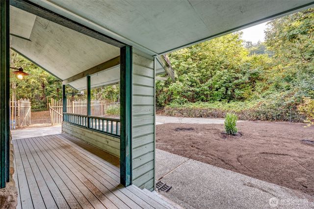 5368 Crystal Springs Drive NE, Bainbridge Island, WA 98110