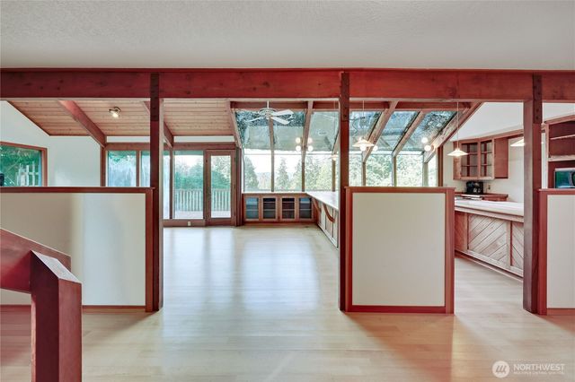 5368 Crystal Springs Drive NE, Bainbridge Island, WA 98110