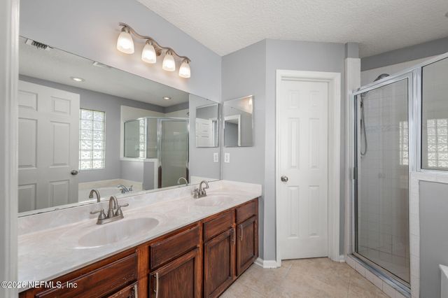 565 GRAND PARKE Drive, St. Johns, FL 32259