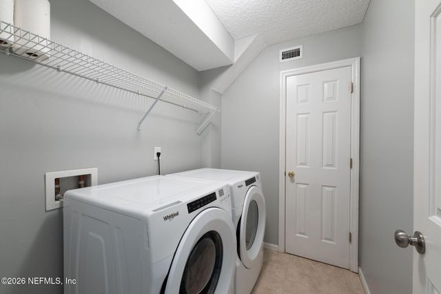 565 GRAND PARKE Drive, St. Johns, FL 32259