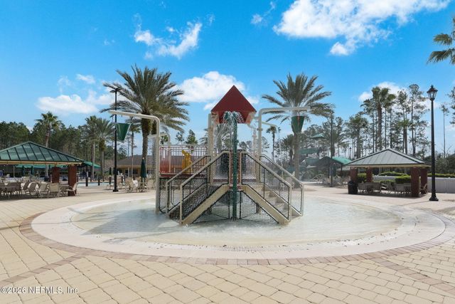 565 GRAND PARKE Drive, St. Johns, FL 32259