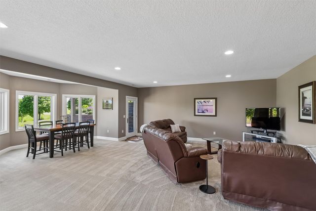 31696 Silverado Lane, Waukee, IA 50263