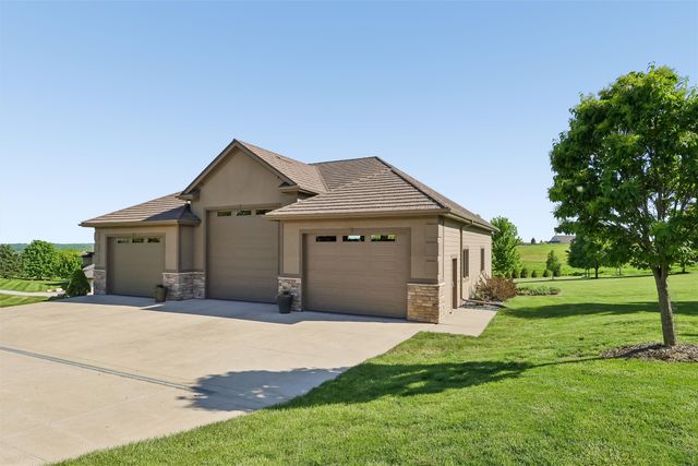 31696 Silverado Lane, Waukee, IA 50263