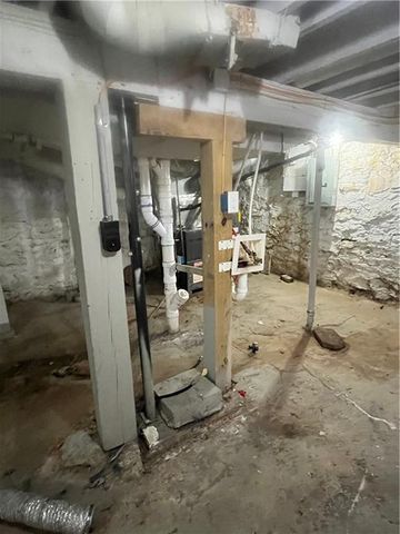 5341 Wayne Avenue, Kansas City, MO 64110