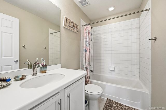 4988 S Wenatchee Circle, Aurora, CO 80015