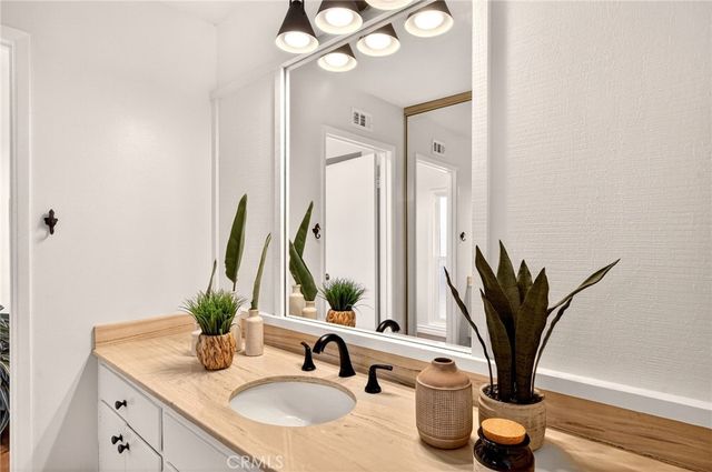 16731 San Salvador Rd, San Diego, CA 92128