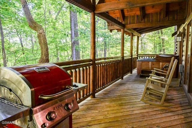 909 Ridgefield Drive, Sevierville, TN 37876