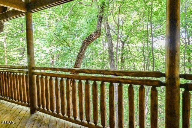 909 Ridgefield Drive, Sevierville, TN 37876