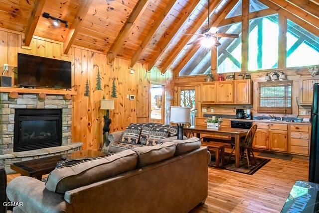 909 Ridgefield Drive, Sevierville, TN 37876