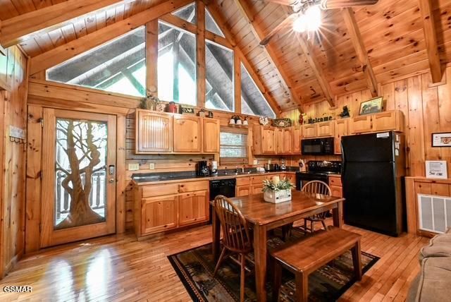 909 Ridgefield Drive, Sevierville, TN 37876