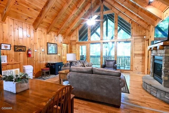 909 Ridgefield Drive, Sevierville, TN 37876