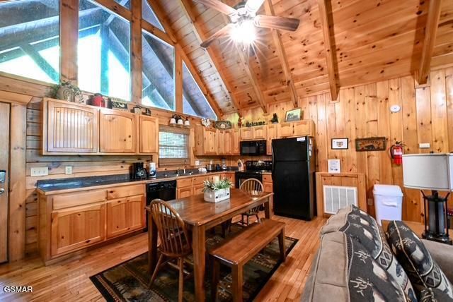 909 Ridgefield Drive, Sevierville, TN 37876