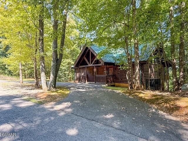 909 Ridgefield Drive, Sevierville, TN 37876