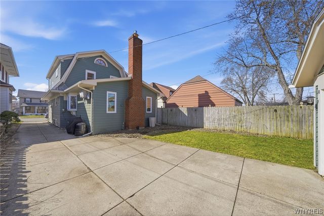 44 Kenton Road, Tonawanda, NY 14217