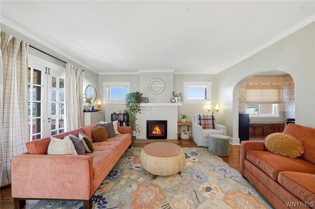 44 Kenton Road, Tonawanda, NY 14217