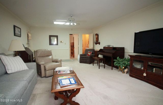 202 Haven Way S, Washington, NC 27889