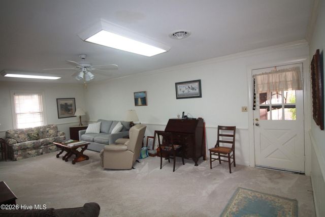 202 Haven Way S, Washington, NC 27889