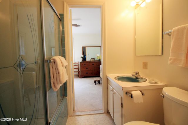 202 Haven Way S, Washington, NC 27889