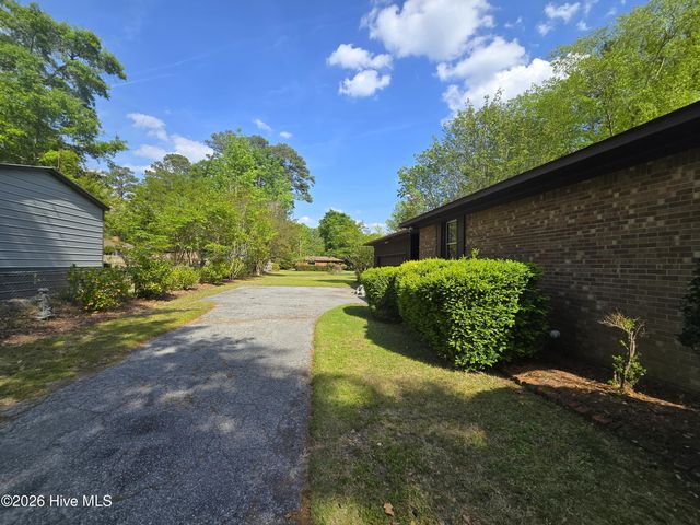 202 Haven Way S, Washington, NC 27889
