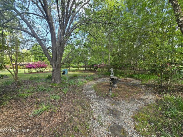 202 Haven Way S, Washington, NC 27889