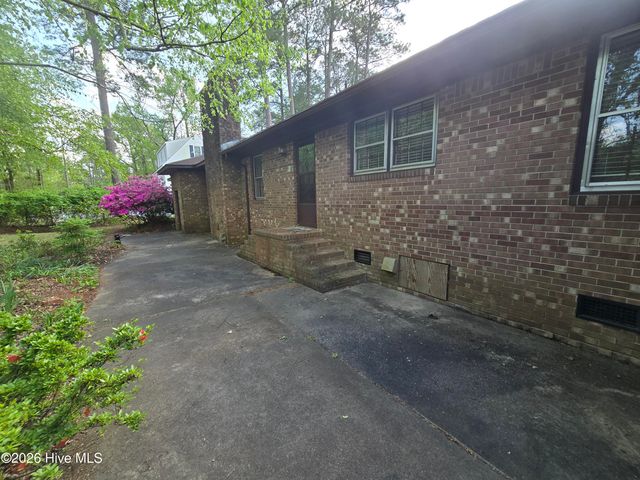 202 Haven Way S, Washington, NC 27889