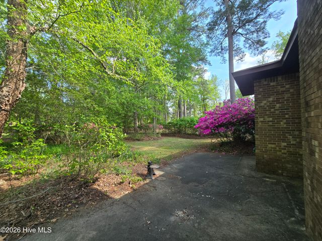 202 Haven Way S, Washington, NC 27889