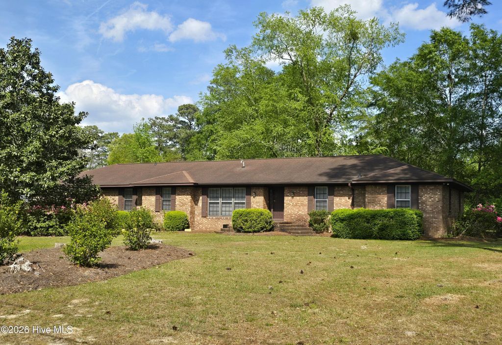 202 Haven Way S, Washington, NC 27889