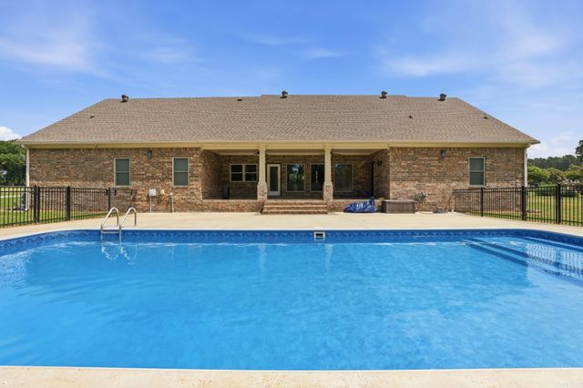 106 West End Street, Beebe, AR 72012