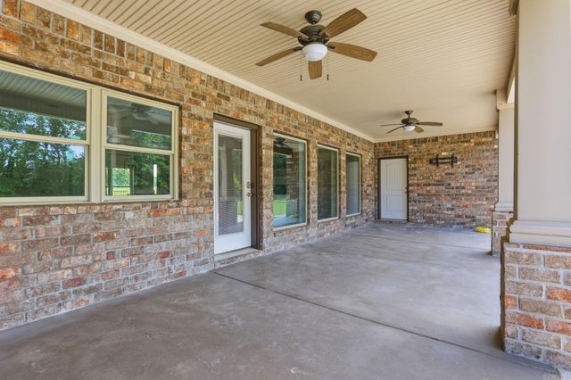 106 West End Street, Beebe, AR 72012