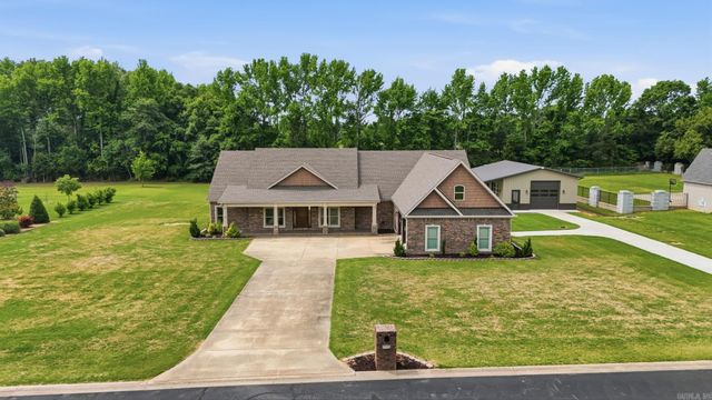 106 West End Street, Beebe, AR 72012