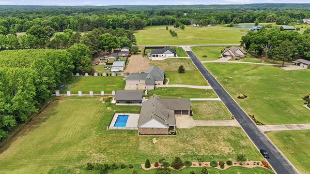 106 West End Street, Beebe, AR 72012