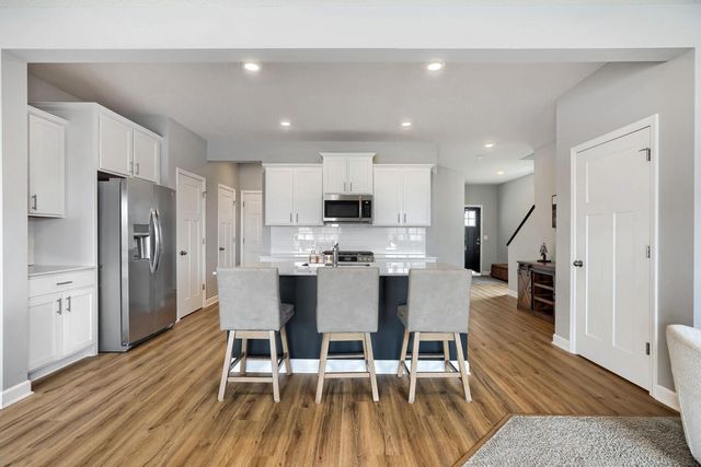 7337 183rd Street W, Lakeville, MN 55044