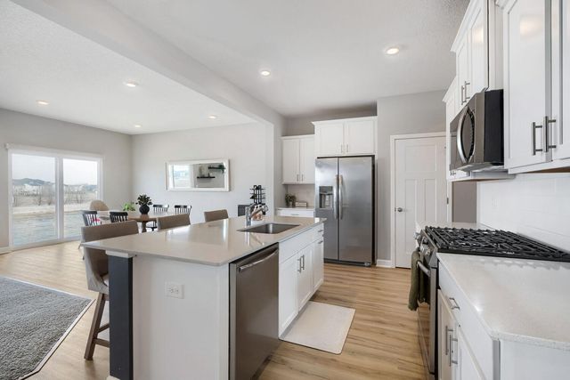 7337 183rd Street W, Lakeville, MN 55044